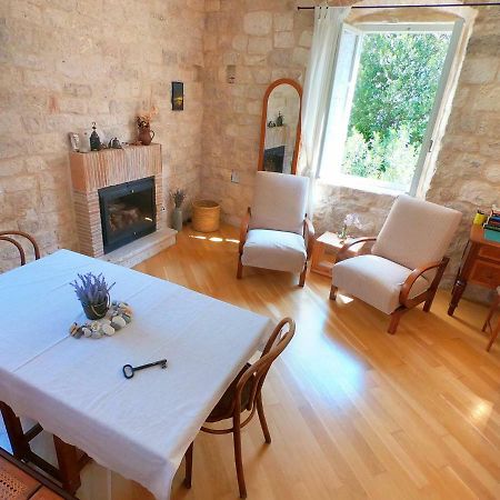 Historic Piazza House&Romantic Hidden Garden Hvar Town Esterno foto
